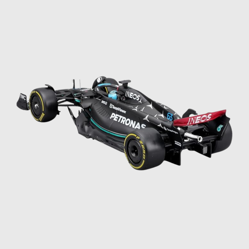 Mercedes-AMG Formule 1 Miniature 1:24 W14 — George Russell #63