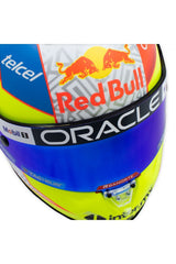 Red Bull Racing Formule 1 Mini Casque 1:2 — Sergio Pérez 2023