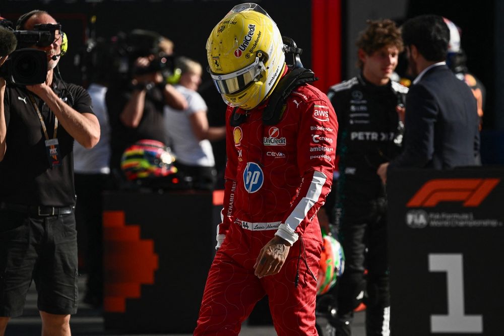 Lewis Hamilton chez Ferrari : Impact sur les Ventes de Merchandising