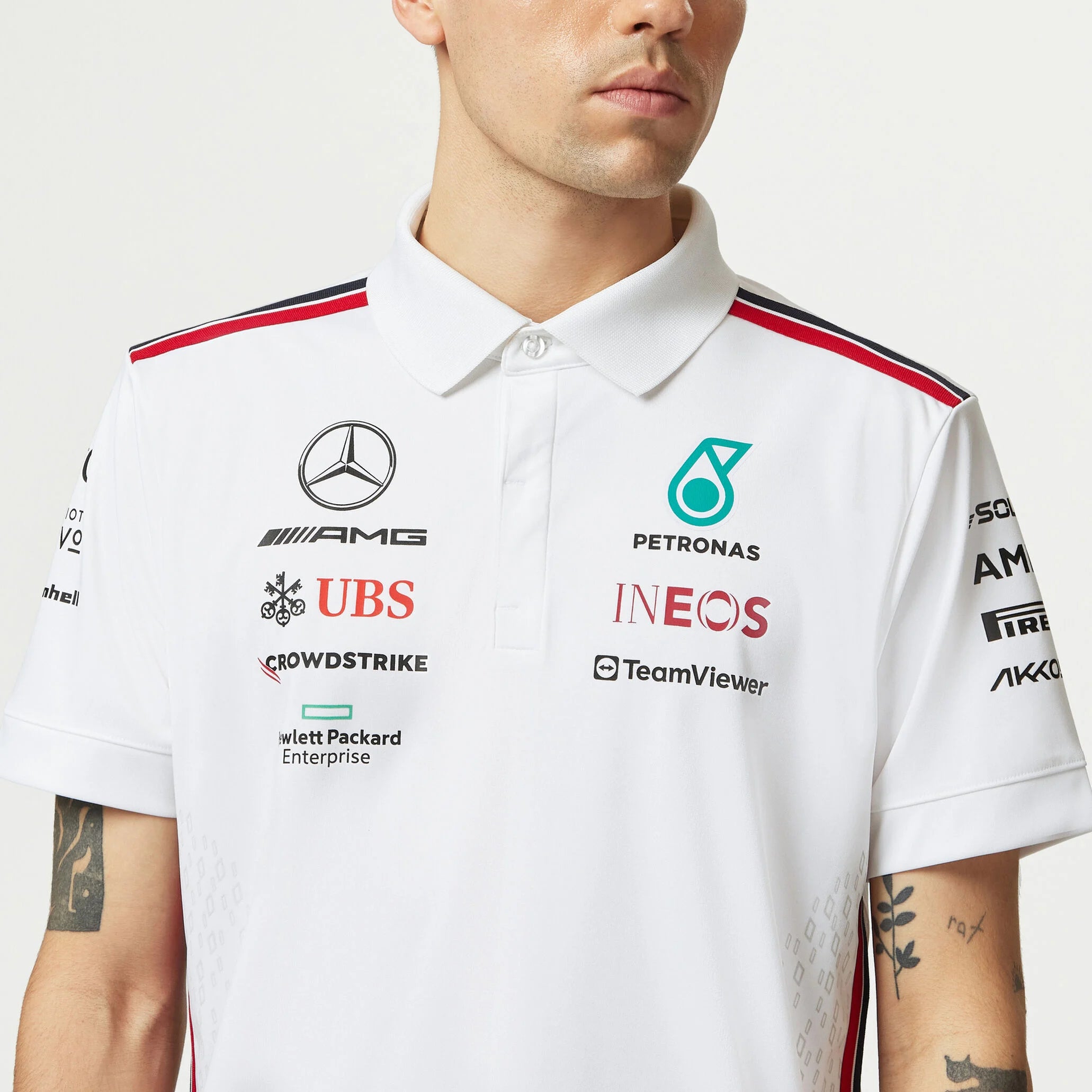 Tommy Hifliger Polo d'équipe Mercedes-AMG F1 blanc